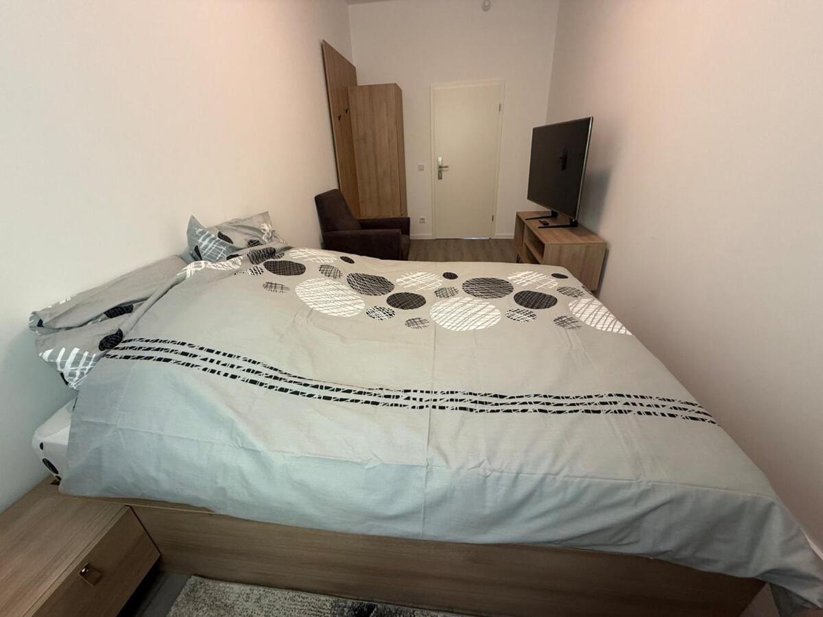 Apartment Luxury Deluxe Apartment With 3 Rooms Xl-Orchid Köln